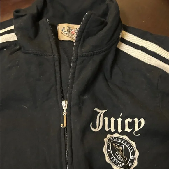 Juicy Couture Black Tracksuit with White Accents - Picture 9 of 10